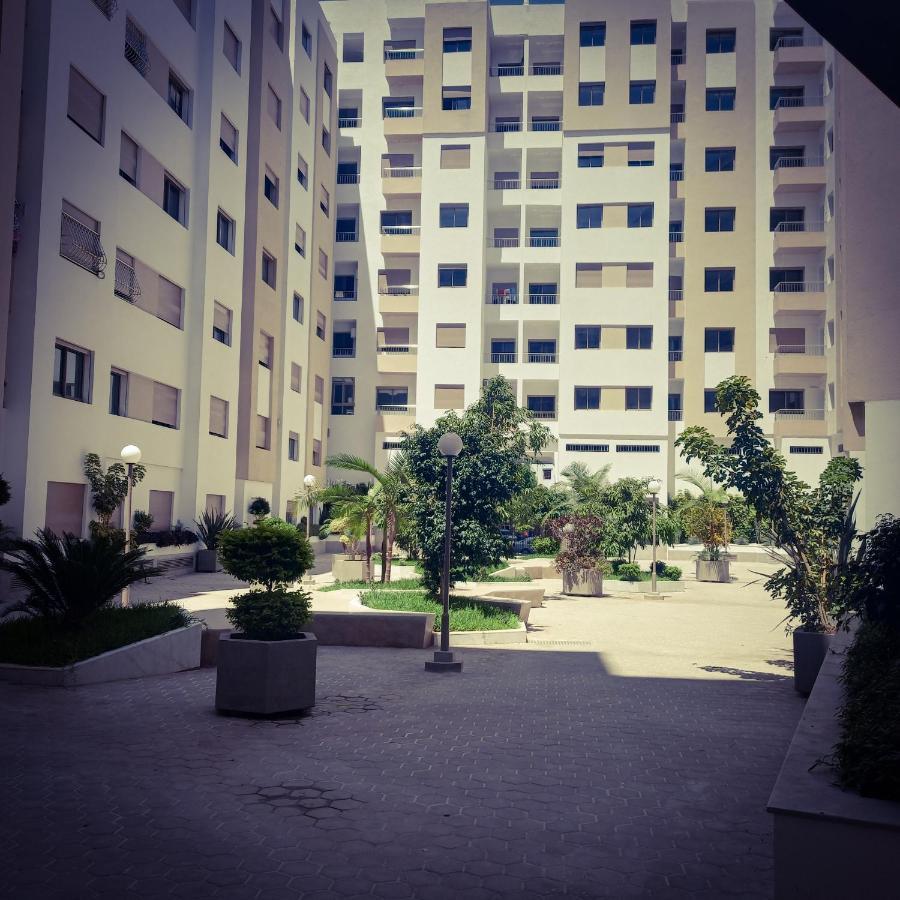 Super Apartement Totalement Neuf A Cote De Marjane Avec La Climatisation Et Wifi Tánger Exterior foto